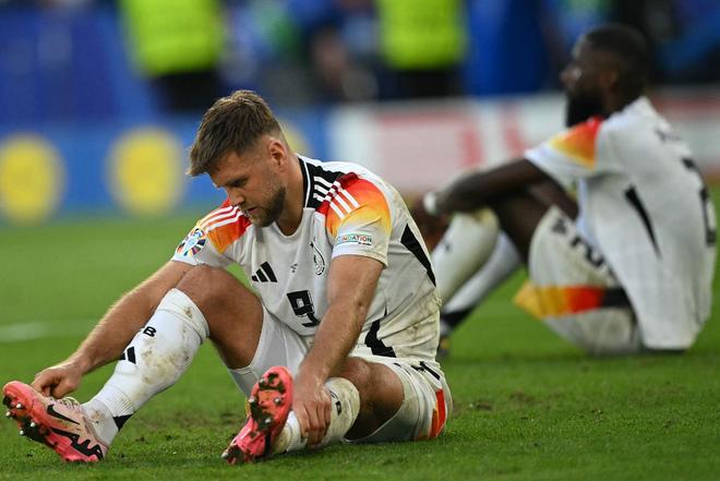 关于葡超倒计时，上海久事今夜调整名单，细节引发关注，更衣室稳定，赛季目标并未改变的信息